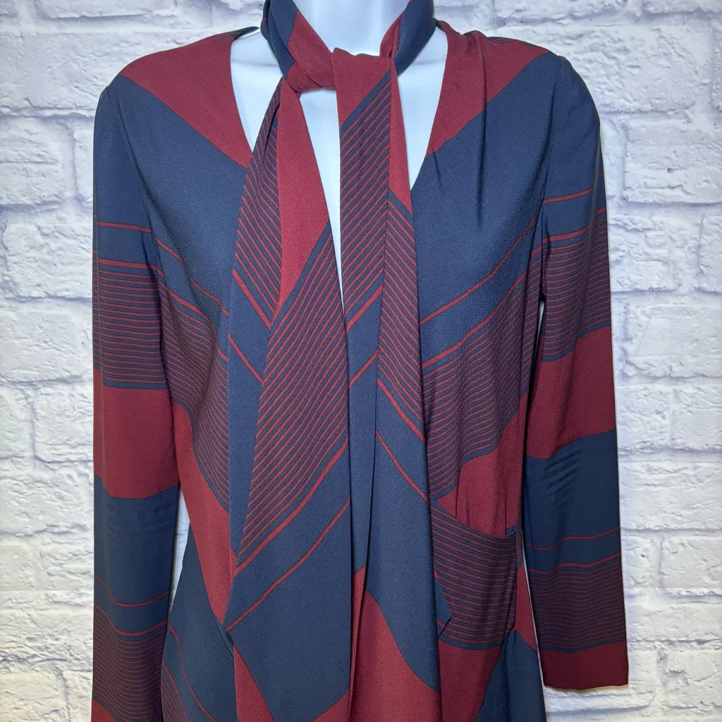 Tory Burch Lyon Navy/Burgundy Stripe Runway Long Sleeve Faux Wrap Dress Sz. 0 - Image 5