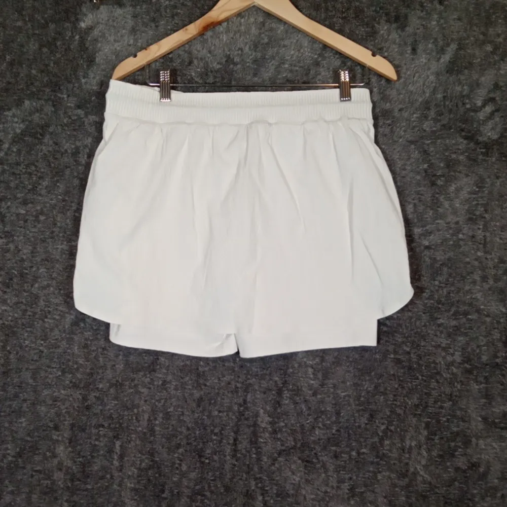 Athleta White Athletic Shorts Relaxed Fit Elastic Waist Tennis Pickleball Womens - Image 4