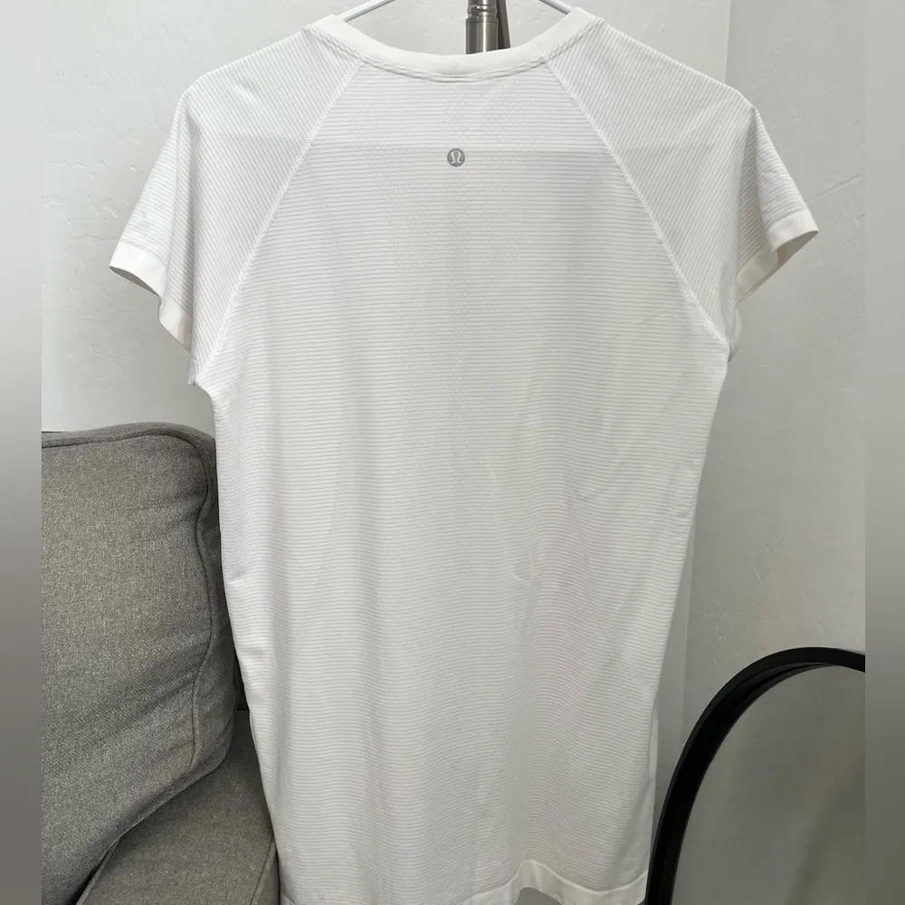 Swiftly Tech Short-Sleeve Shirt - Image 4