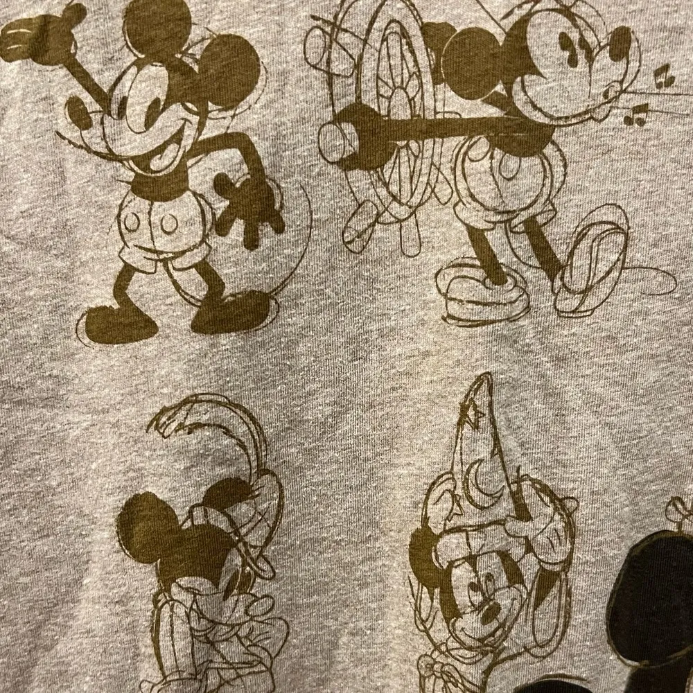 Disney teeshirt bundle - Image 5