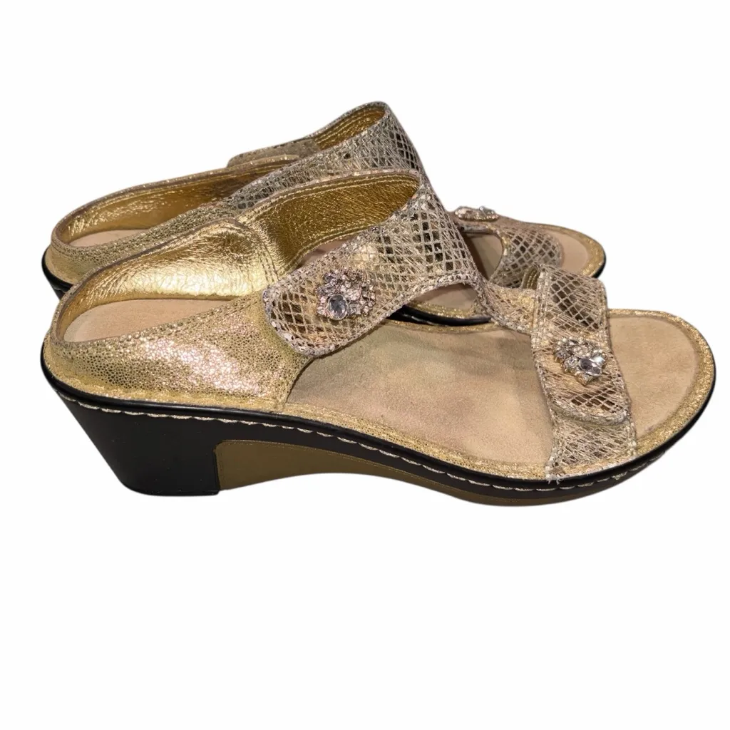 Alegria Lara Gold Metallic Snake Print Wedge Slide Sandals Shoes size 39 - Image 4