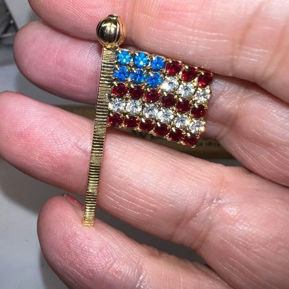 Vintage Patriotic Flag‎ Rhinestone Brooch Red - Image 6