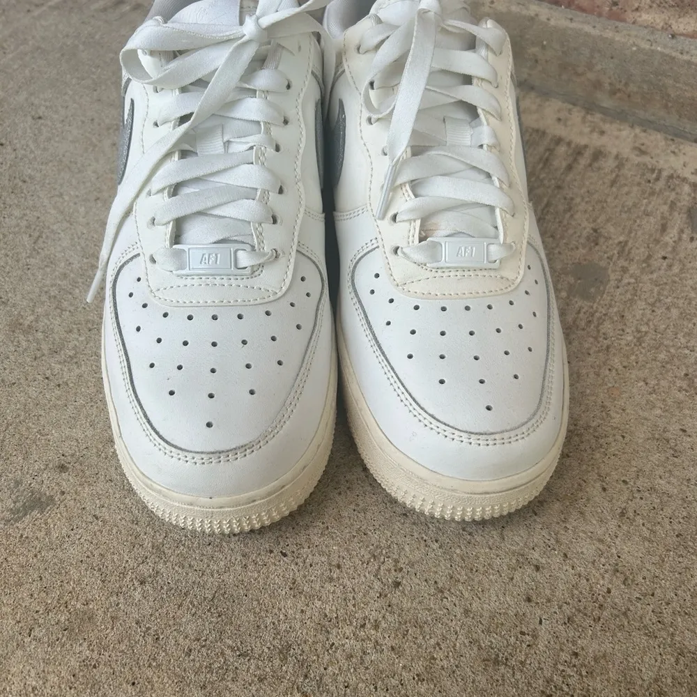 Classic White Lace - Image 8