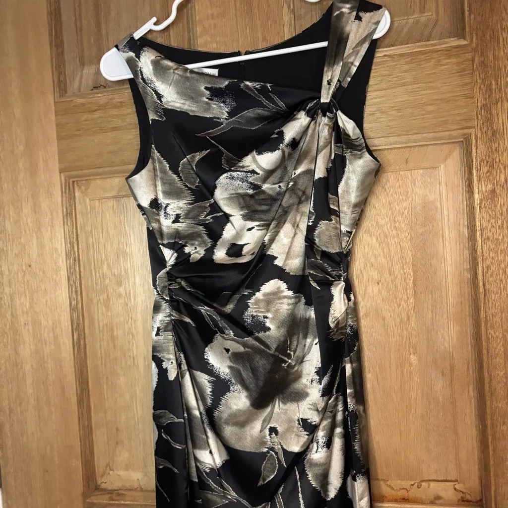 Maggy London women’s floral Black and‎ Cream Dress size 8 - Image 2