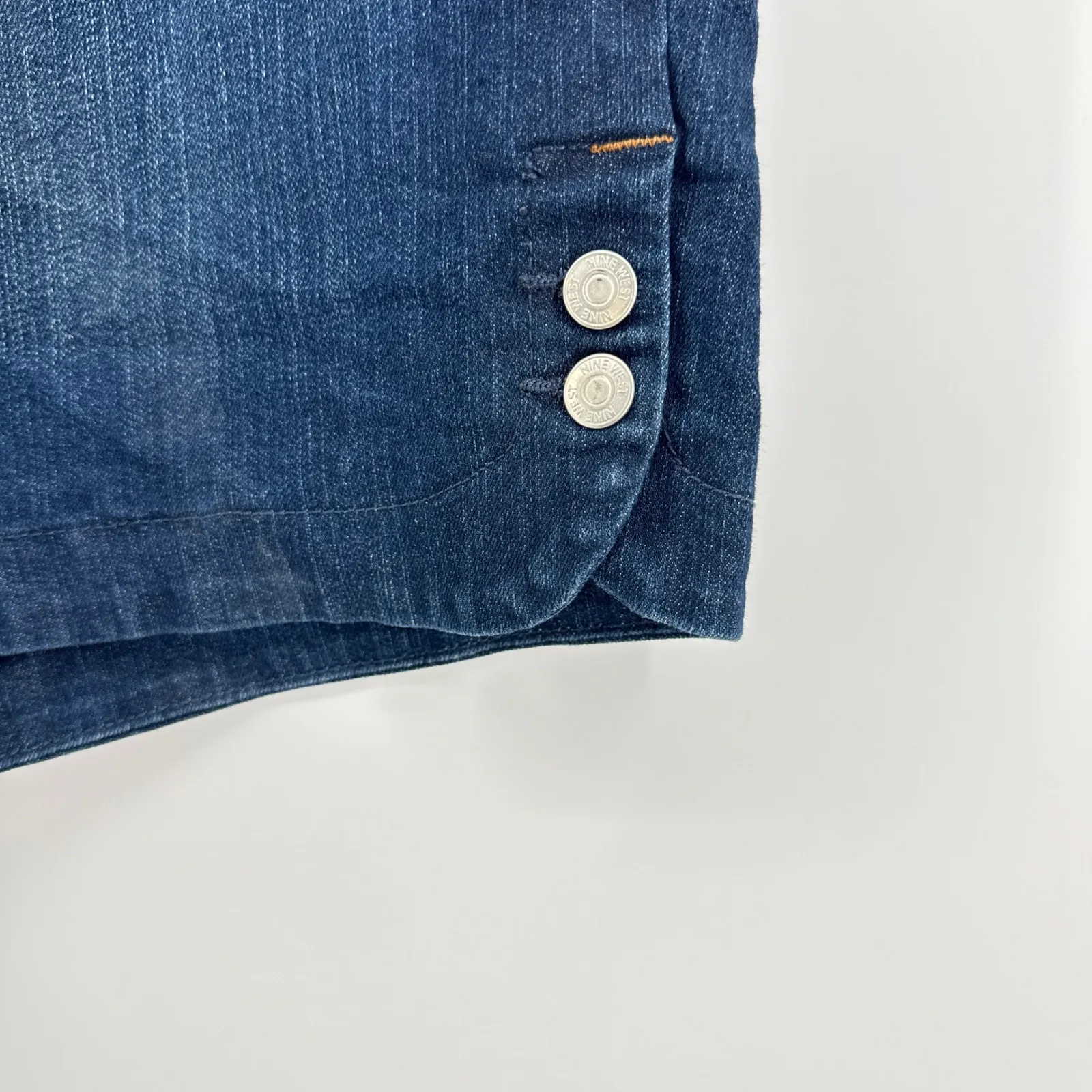 NEW NWT Nine West Gramercy Denim Jean‎ Shorts 14/32 Button Detail Dark Wash - Image 2