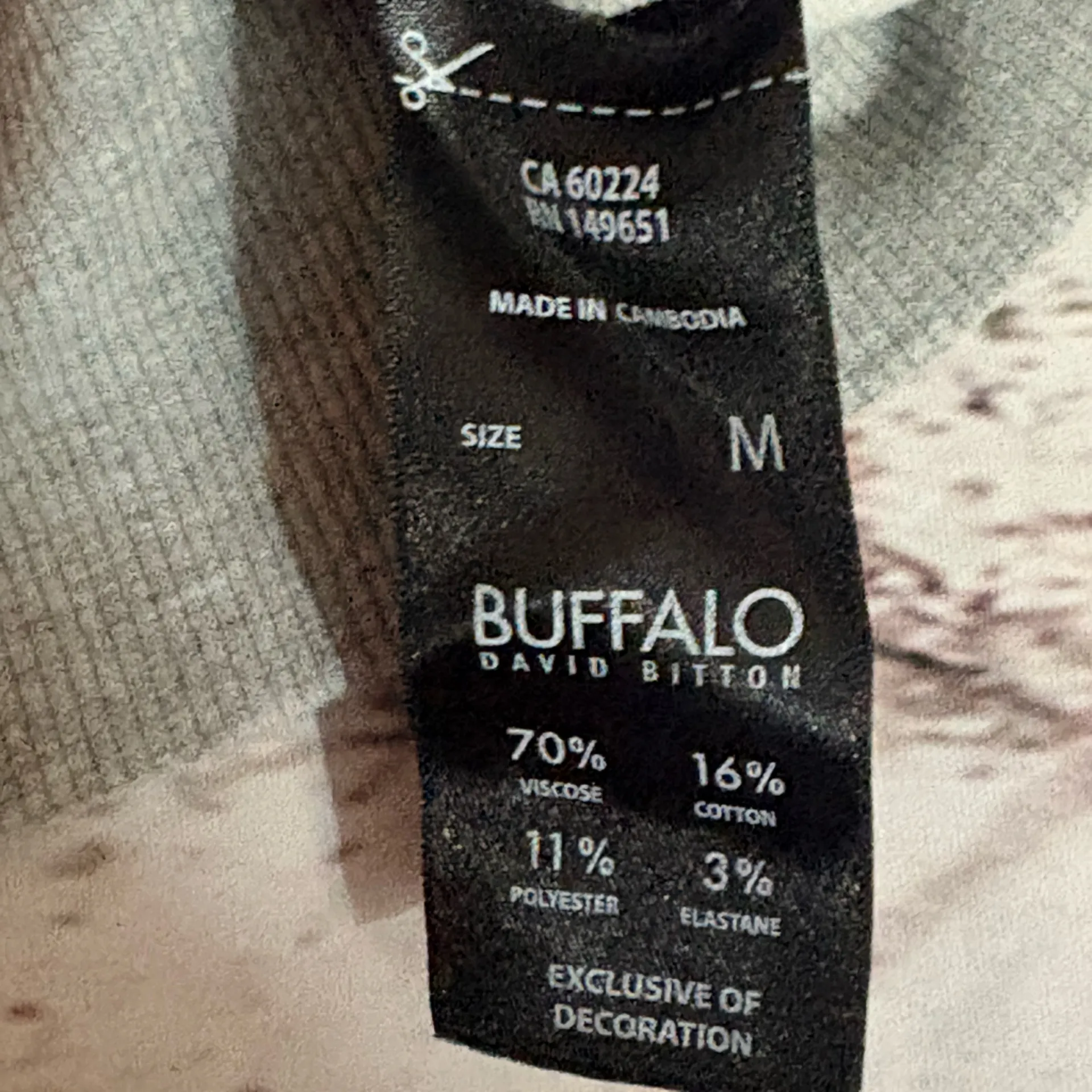 T1D Mom graphic hoodie medium - Image 4