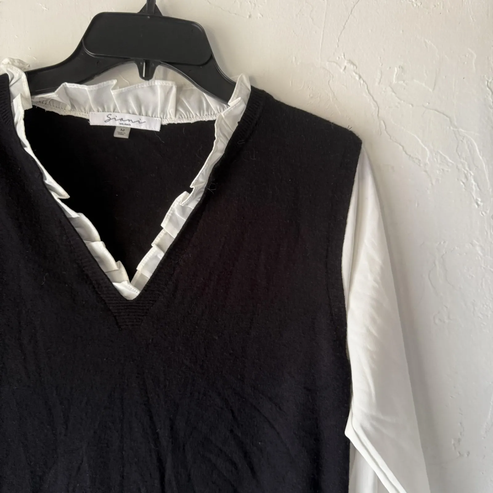 Siani Milano Sweater Medium V Neck Layered‎ Pullover Ruffle Trim Preppy Academia Black - Image 2