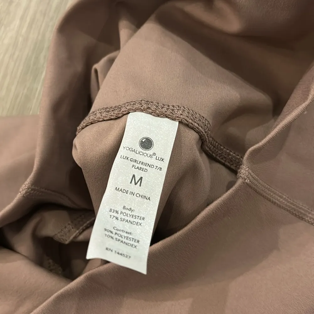 Yogalicious Lux flared pant - Image 4