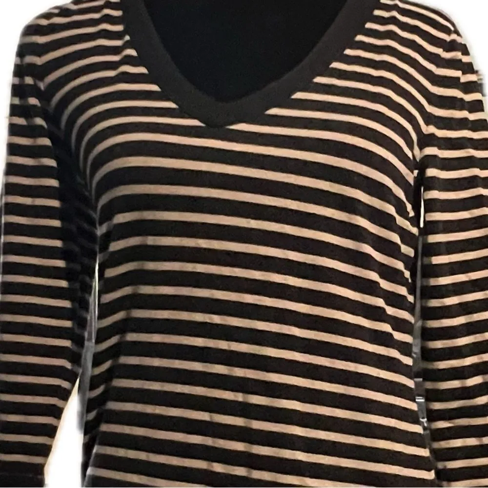 Tommy Hilfiger women’s‎ size small, striped V-neck, long sleeve top - Image 3