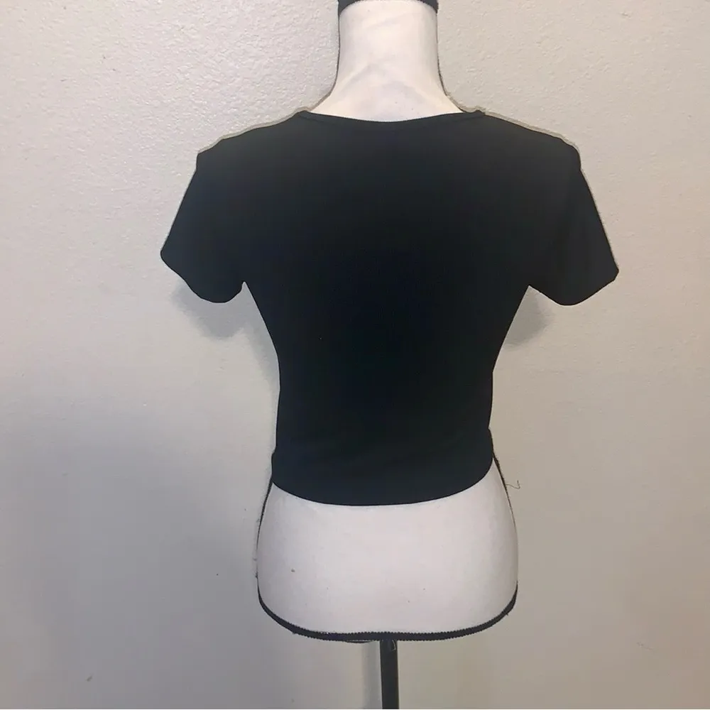 Posh Posh black Rock & Roll floral roses lace up crop top Size M - Image 4