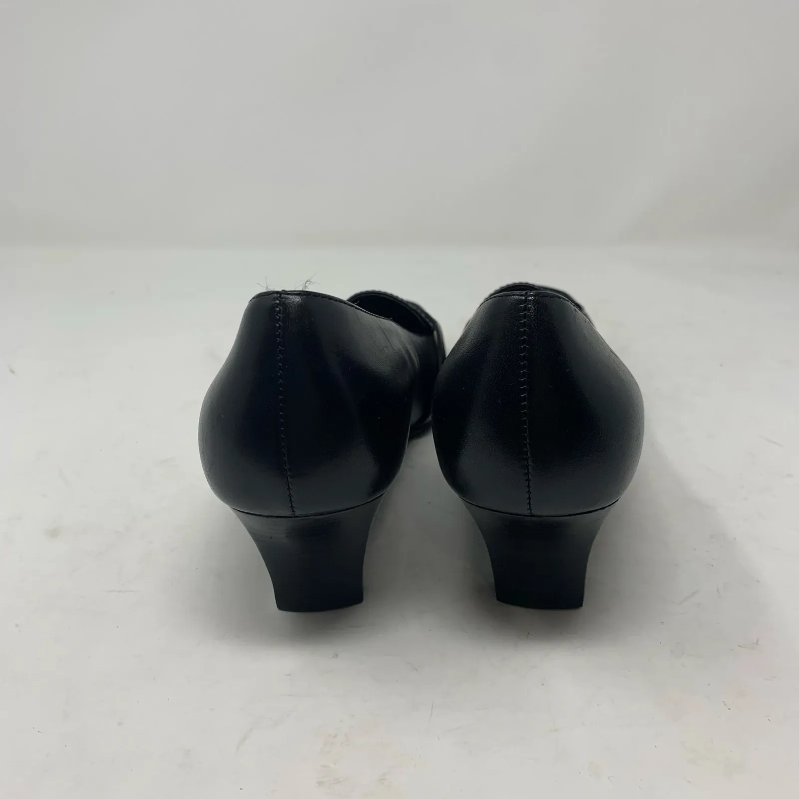 Naturalizer Black Leather Kitten Heel Pump Loafer Square Toe Y2K Size 8 Classic - Image 6