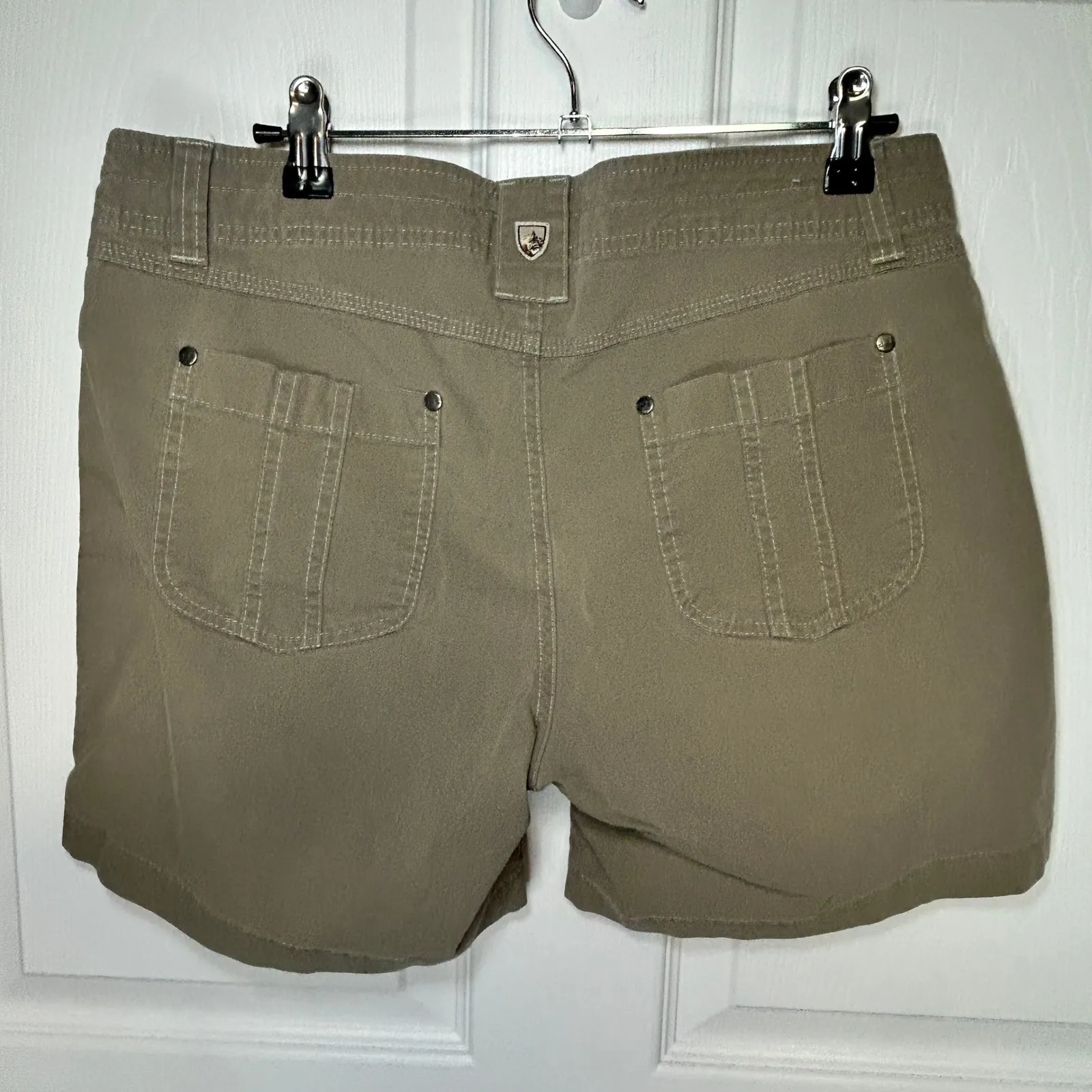 KÜHL Splash Stretch Hiking Shorts‎ Women's 8 Taupe Zip Pocket UberKÜHL 7" Inseam - Image 3