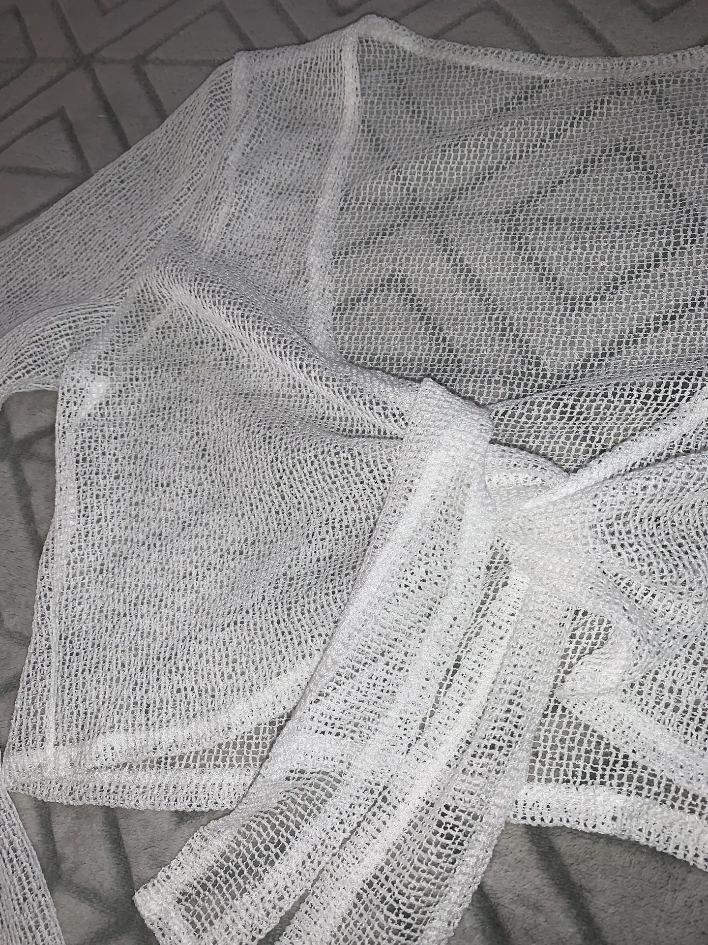 SheIn Crotchet cropped blouse - Image 3