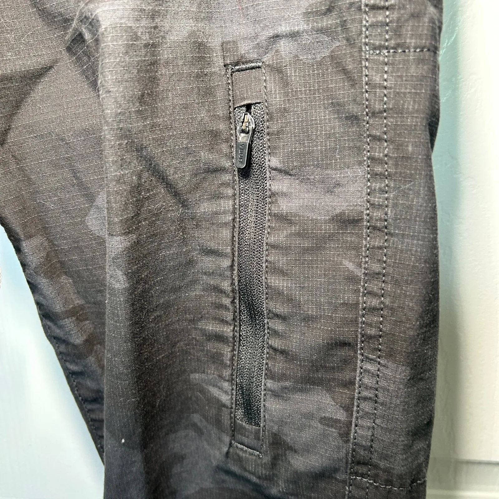 VUORI Ripstop Women's Black Camo Jogger Pants Drawstring Cargo Utility Size XS - Image 6