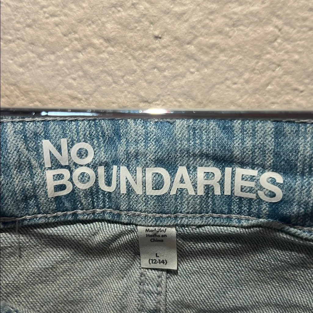 New No Boundaries Denim Mini Skirt Women’s Size Large Light Enzyme Stripe NWT - Image 9