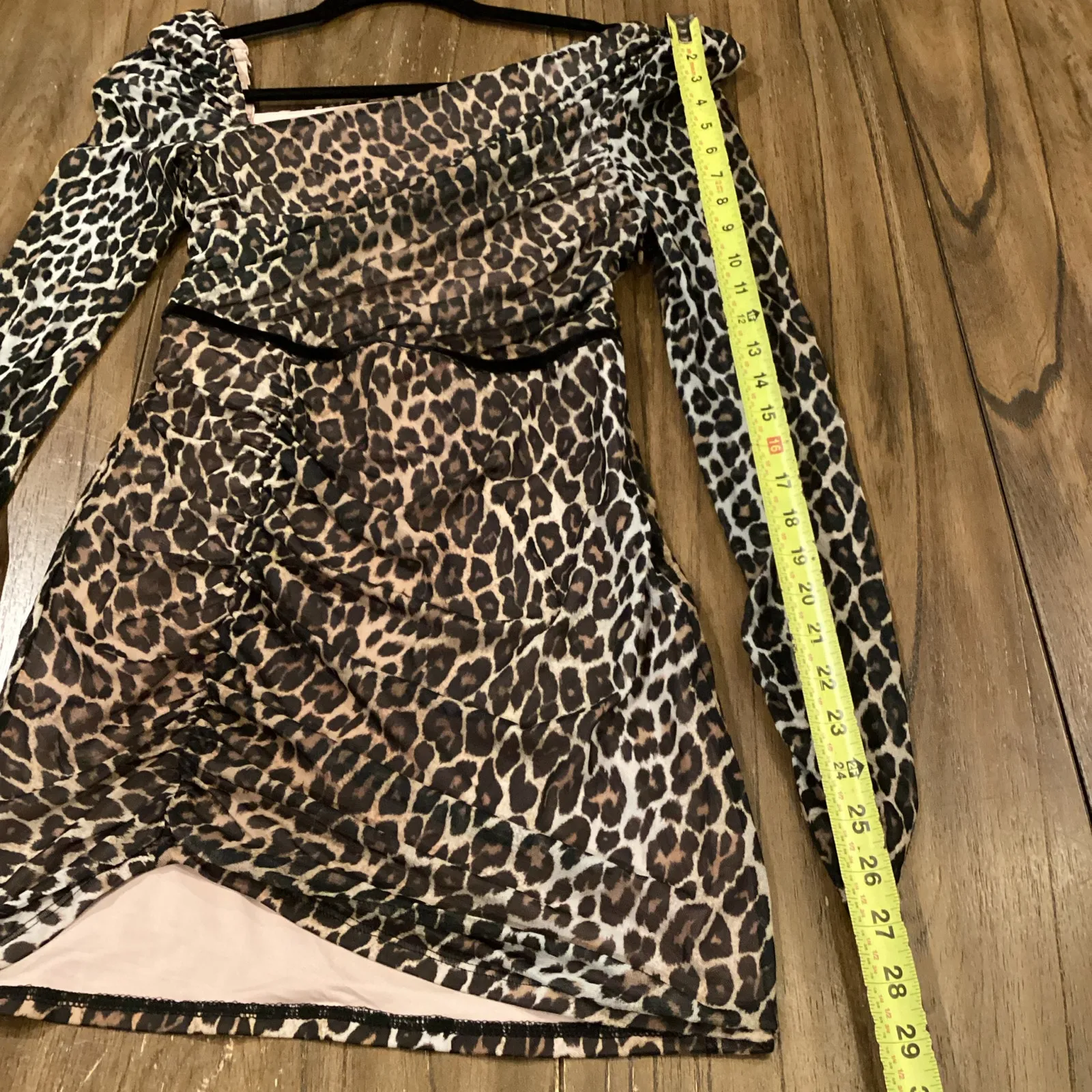 REVOLVE MAJORELLE Valerie ruched long sleeve Mini Dress in Leopard Print S NWT - Image 4