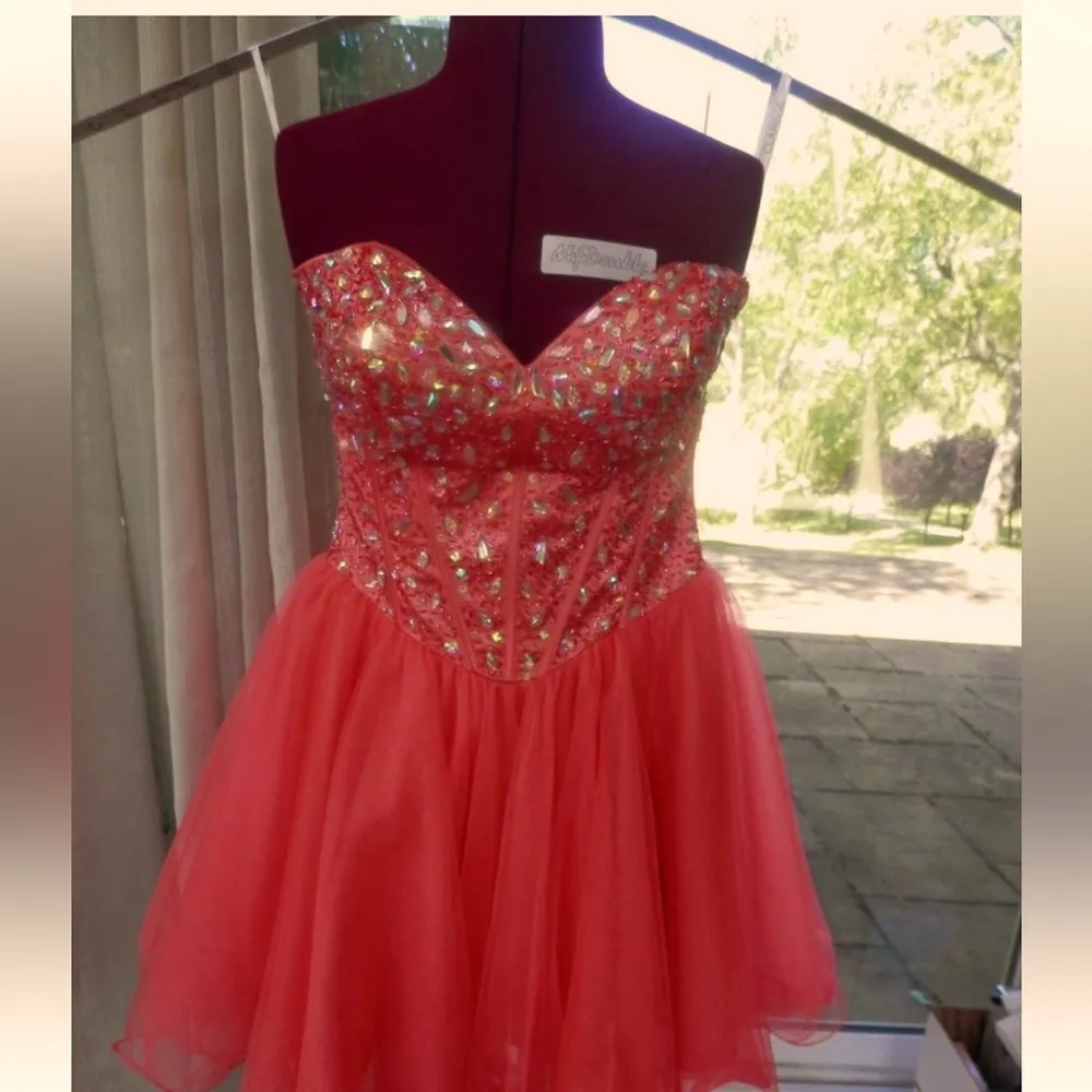 Clarisse Coral short bedazzled formal homecoming prom ladies 11/12 DD chest - Image 6