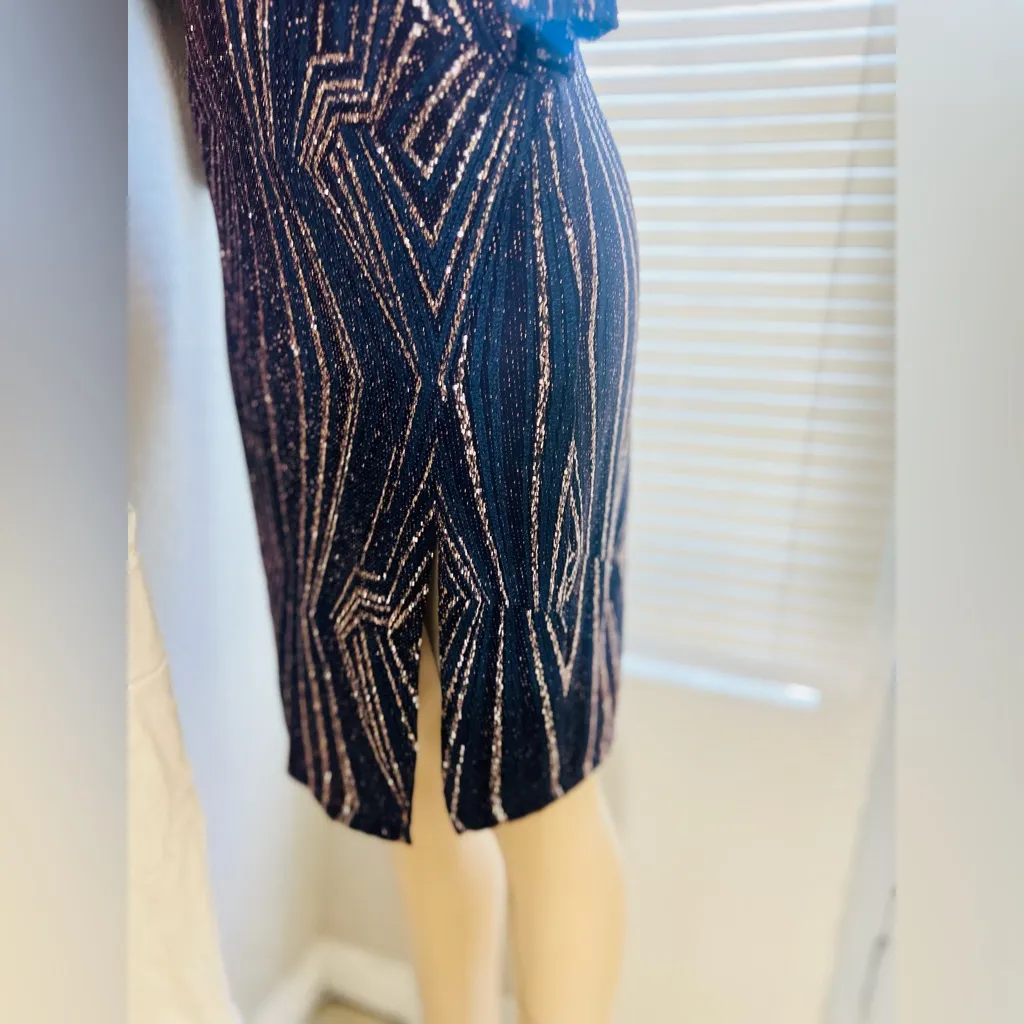 En Focus Studio size 10 embellished blue and gold metallic formal dress. - Image 5