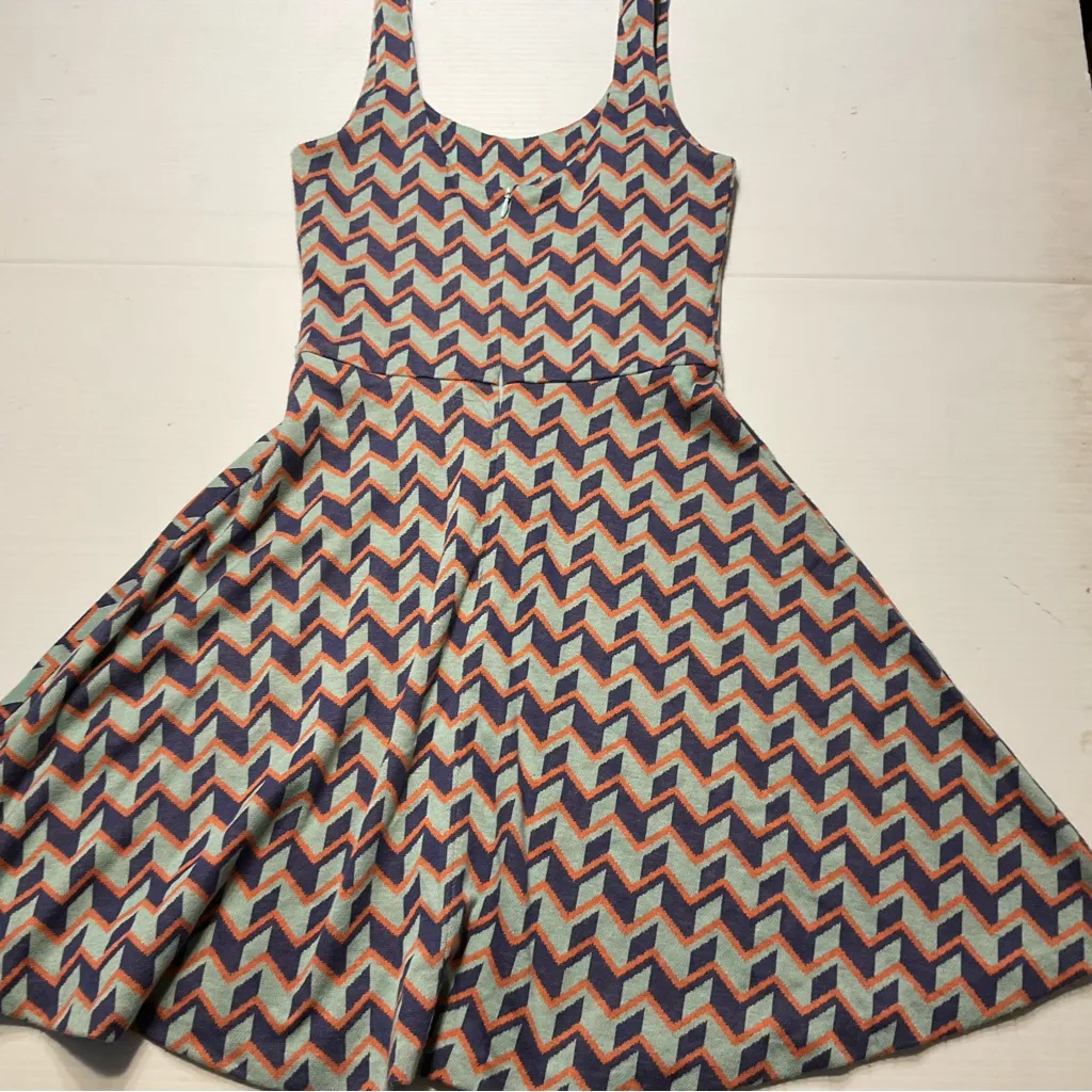Bar III Womens Juniors Dress Sz XS Geometric Muted Tones Fit and Flair Adorable! - Image 6