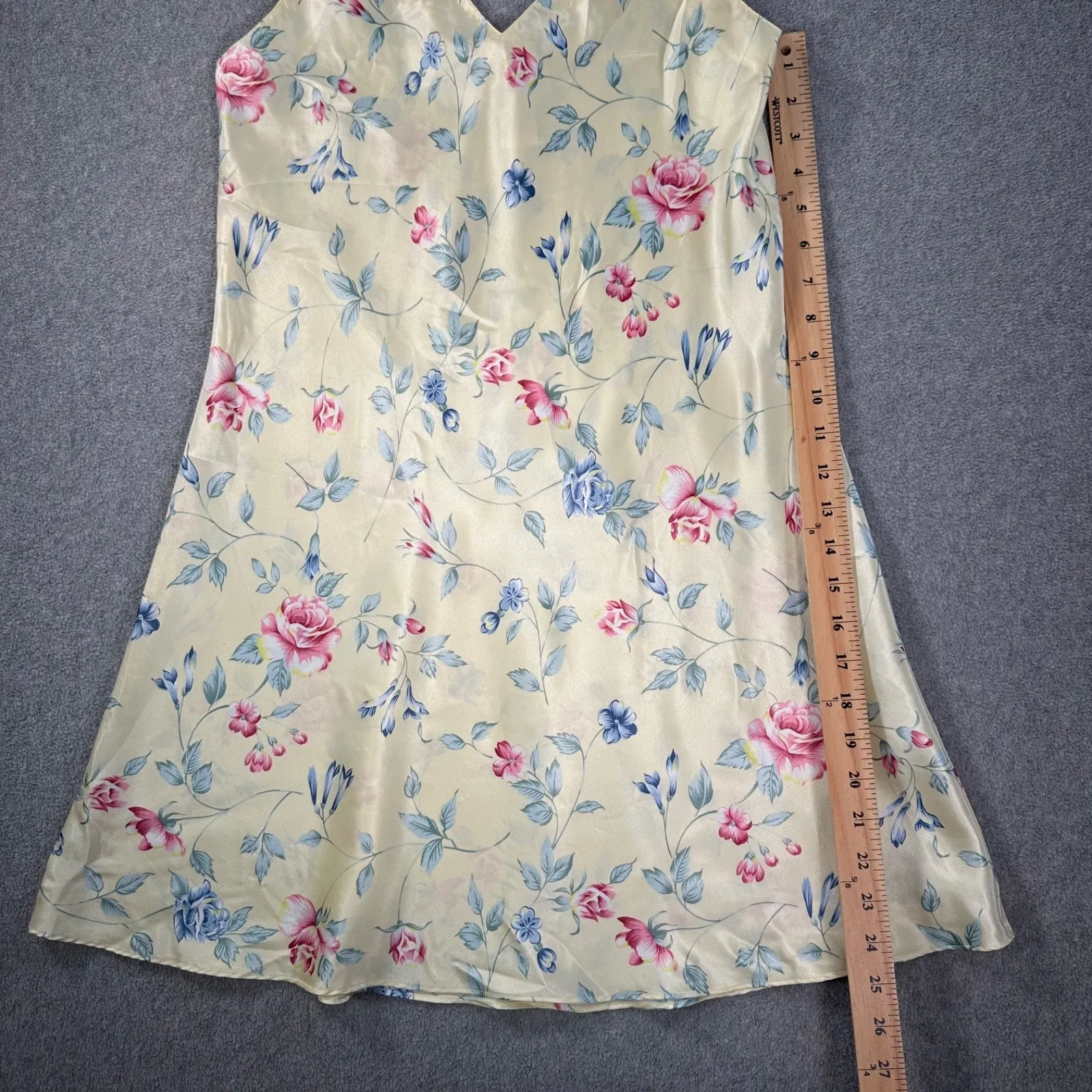 Intimate Essentials Vintage 90's Satin Slip Gown Women's Medium Yellow Floral - Image 4
