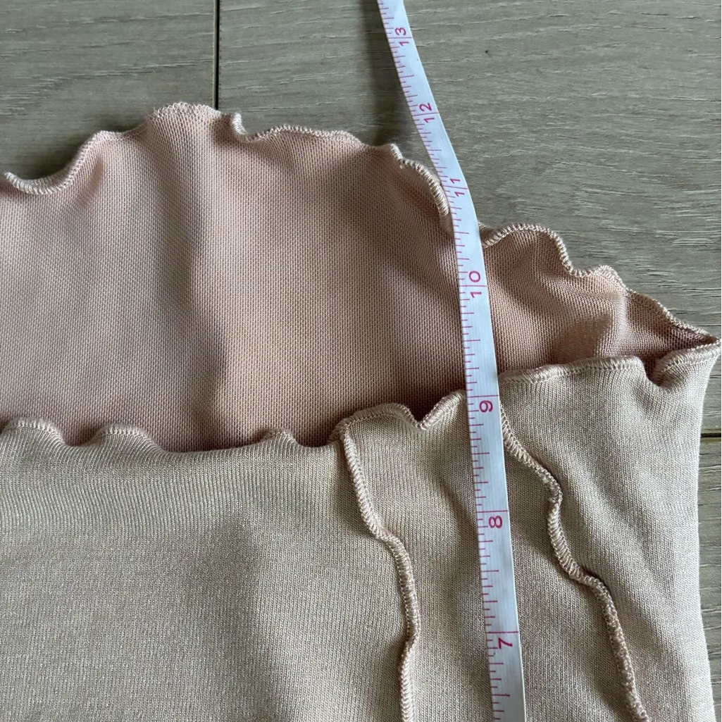 NWT White Fox XS Strapless Crop Top Wavy Ribbed Knit Tube Top Beige Neutral - Image 5