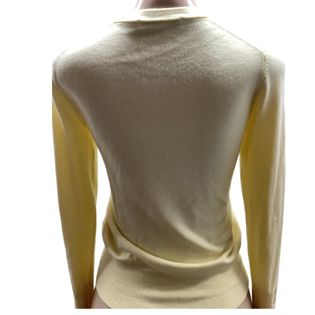 Zara Size Medium Yellow Sweater with Gold Button Accents. Preloved - Image 3