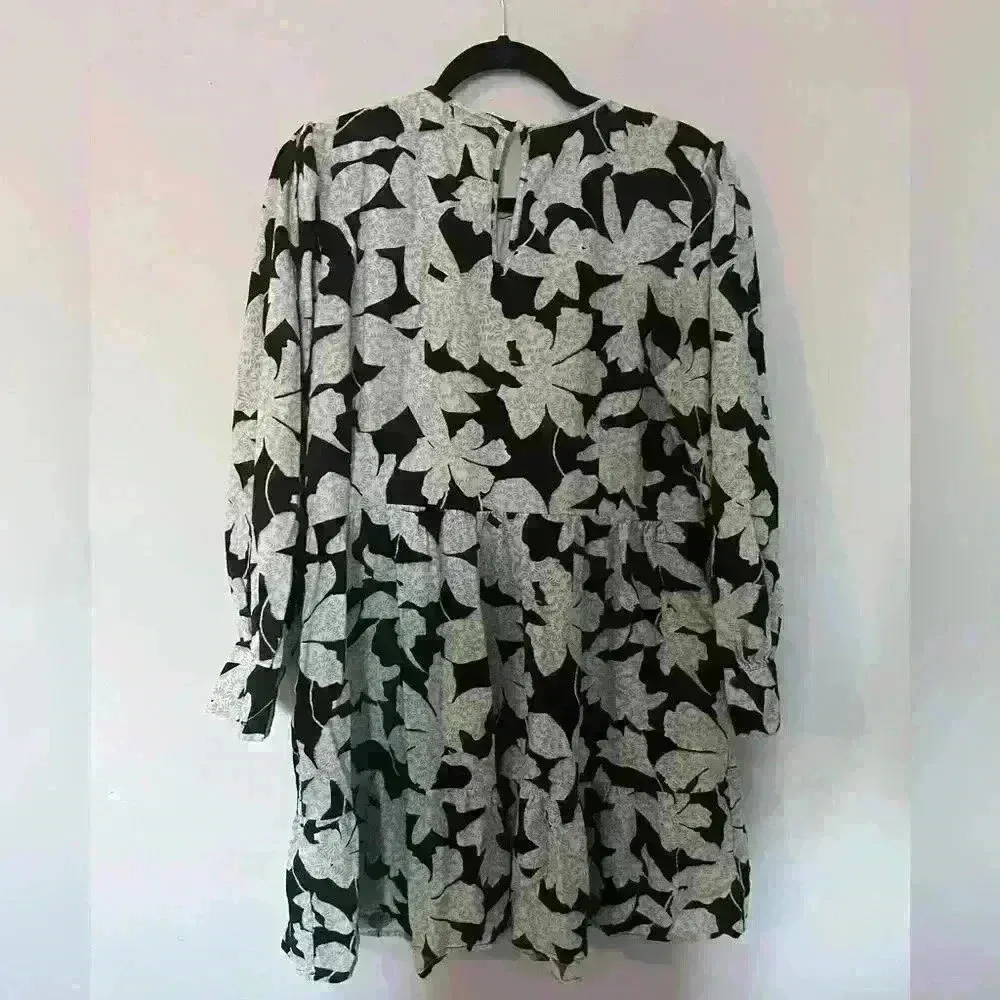 Who What Wear Balloon Long Sleeve Tiered Dress Size L - Image 9