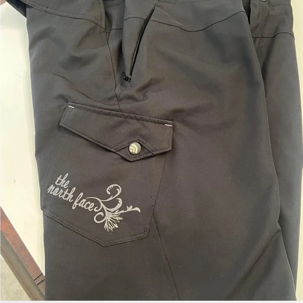 North Face shorts size large dusty short - Image 7