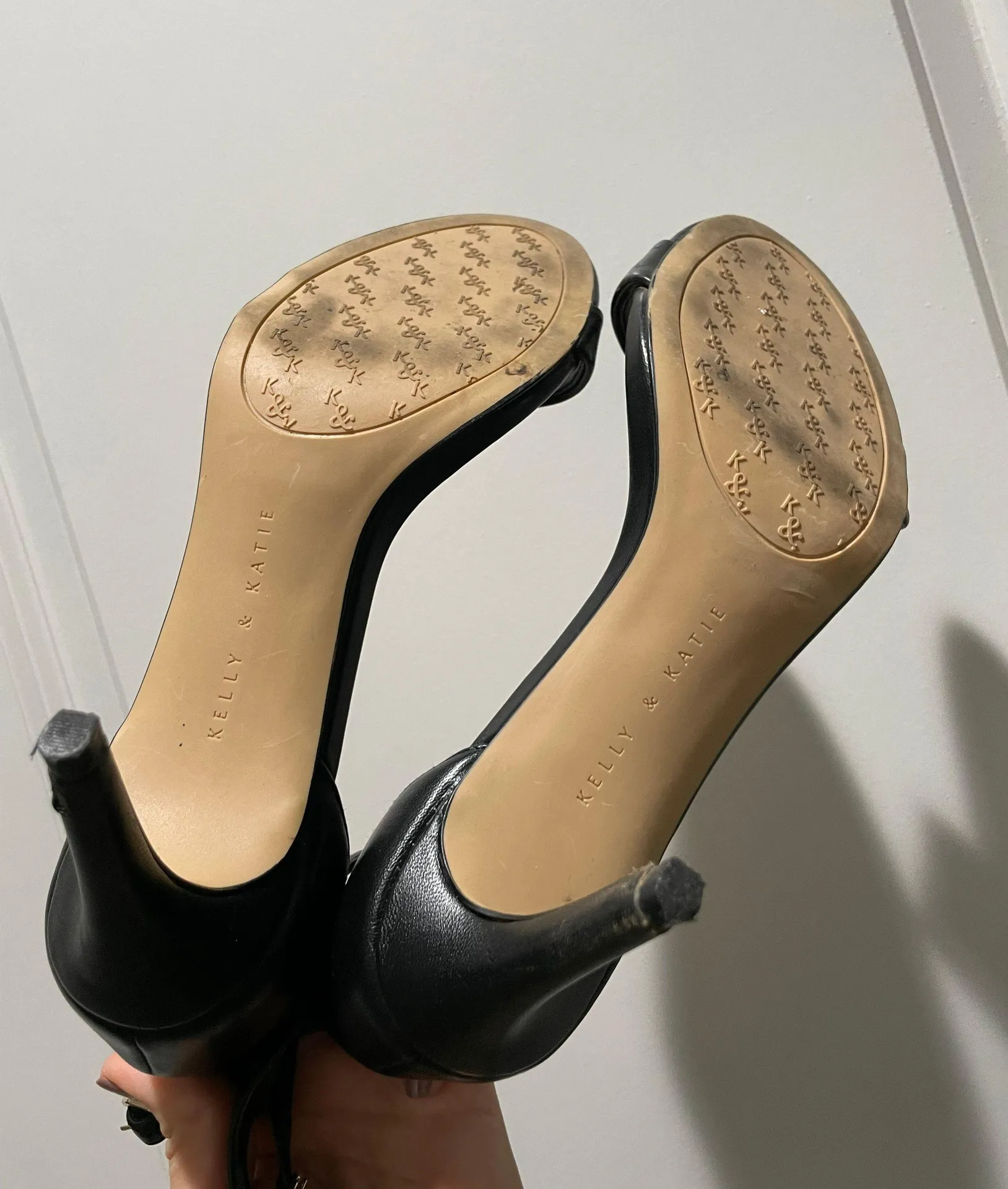 Kelly & Katie Kirstie Black Heels - Image 11