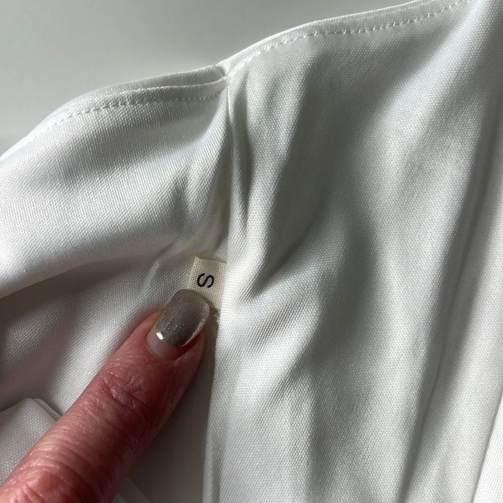 White silky bandeau pullover tank top. Size small. - Image 6