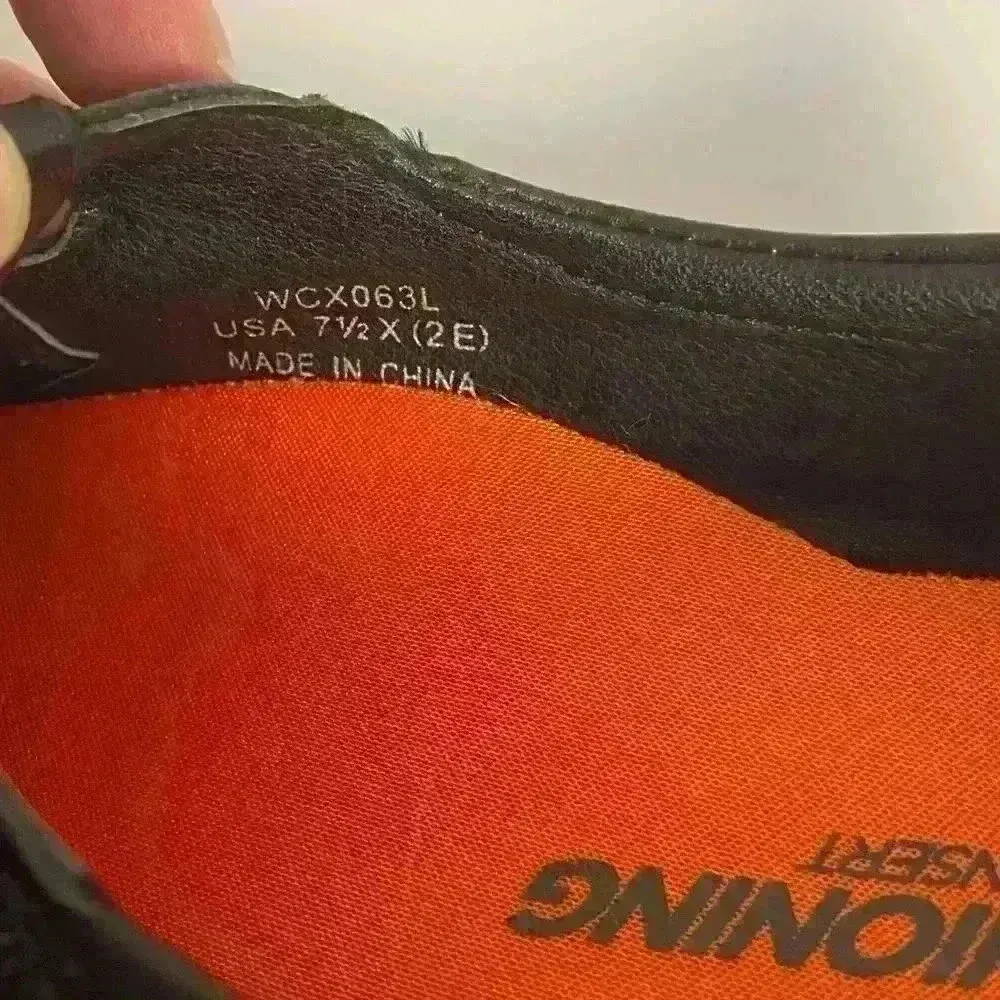 NEW BALANCE Mary‎ Jane Flats in Black, Size 7.5 - Like New - Image 4