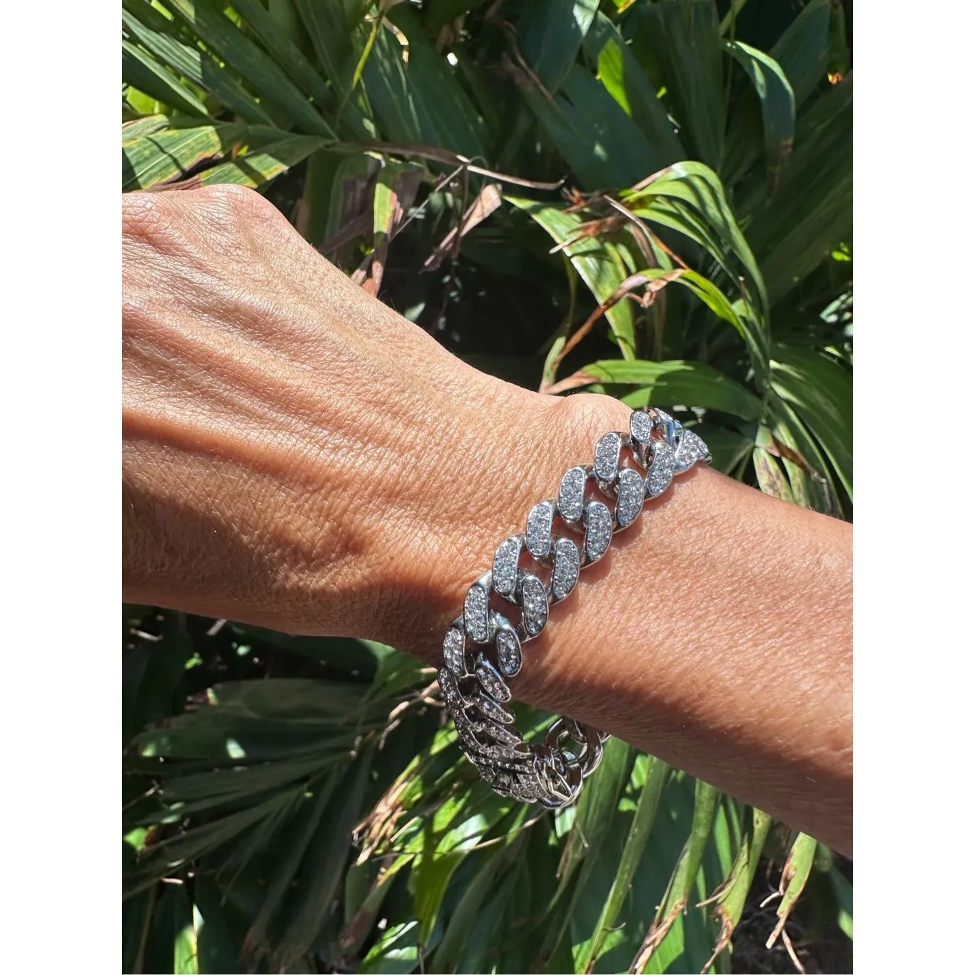 B100. 316L Stainless Steel Cubic Zirconia diamond Accented Chain Bracelet 8.5” Silver - Image 2