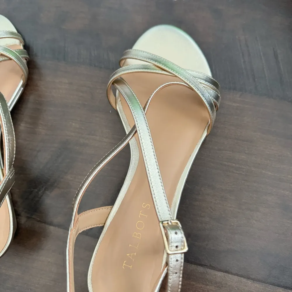 Talbots Gold Mini Heels - Image 9