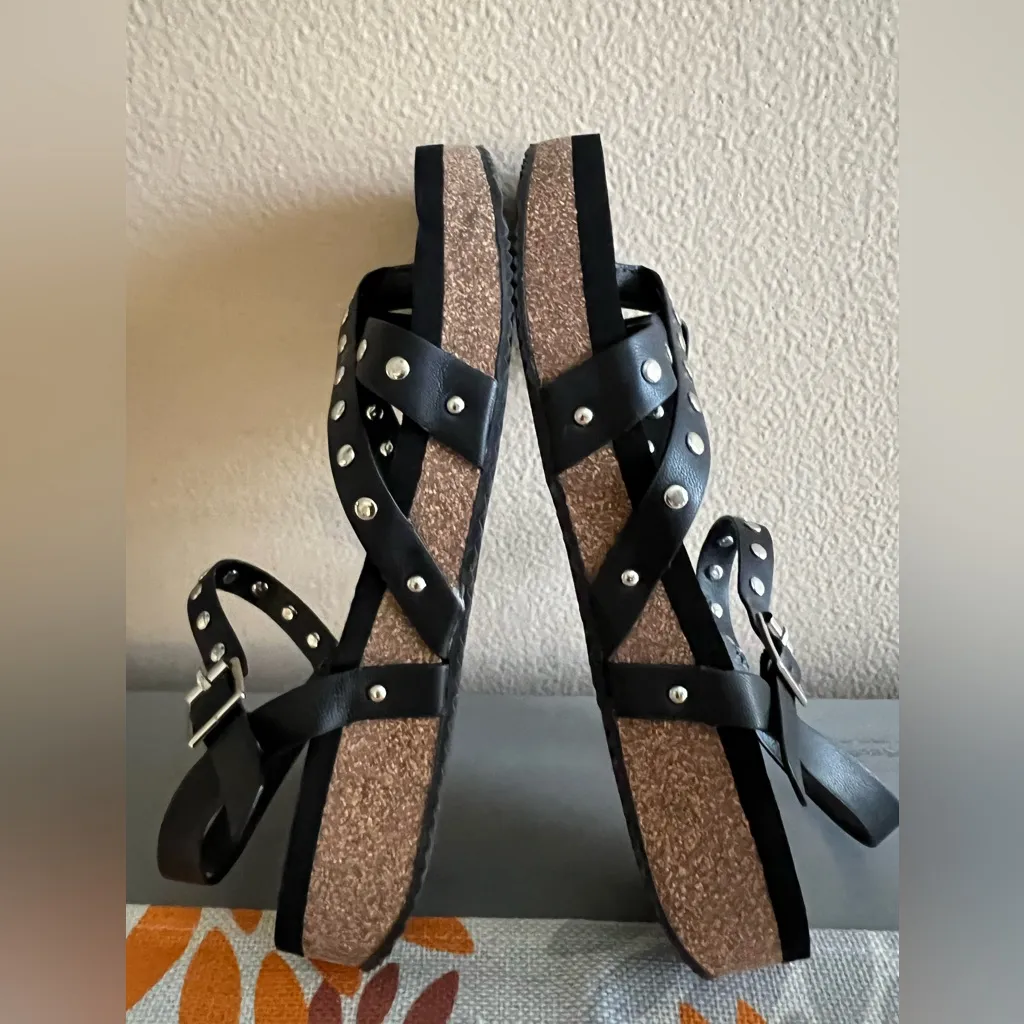 Volatile Black Leather Studded Platform Sandals Size 7 - Image 4
