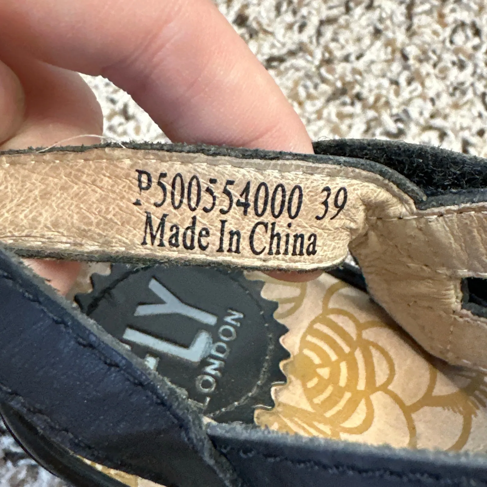 FLY LONDON Ygor Wedge Gladiator Heeled Sandal Size 8 39 Black Strappy Chunky - Image 6