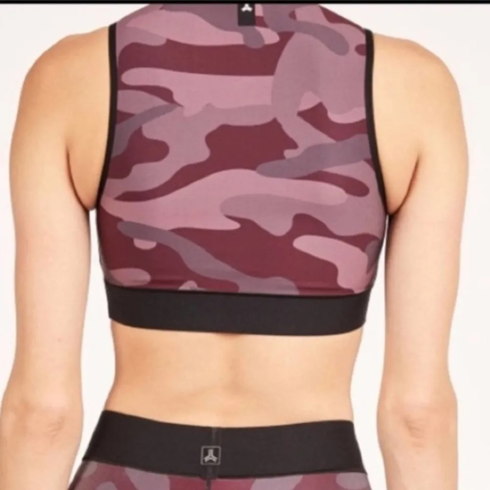 NWT Ultracor camo knockout crop top star - Image 2