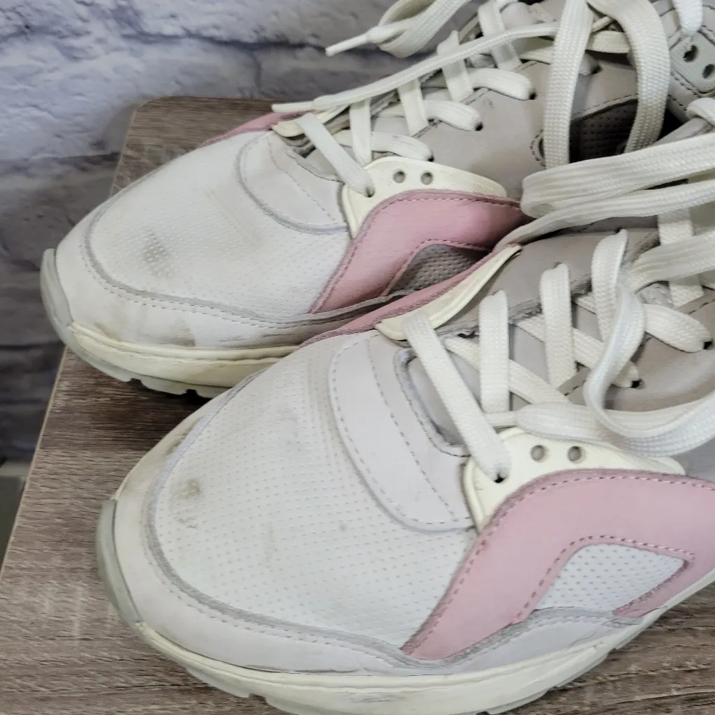 Falling Pieces Low Legacy Arch Runner Foil Size 41 Pink - Image 6