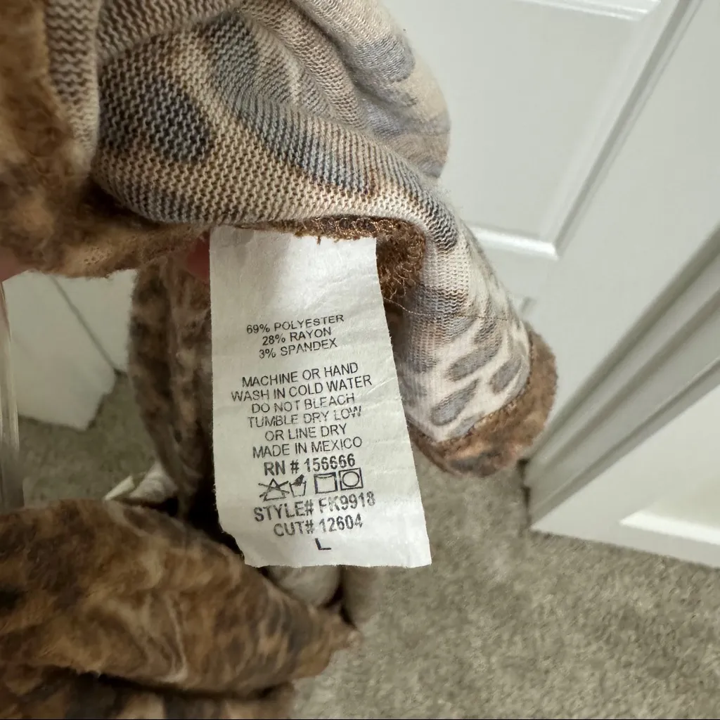 Free Kisses Leopard‎ Print Long Cardigan L Hood - Image 5