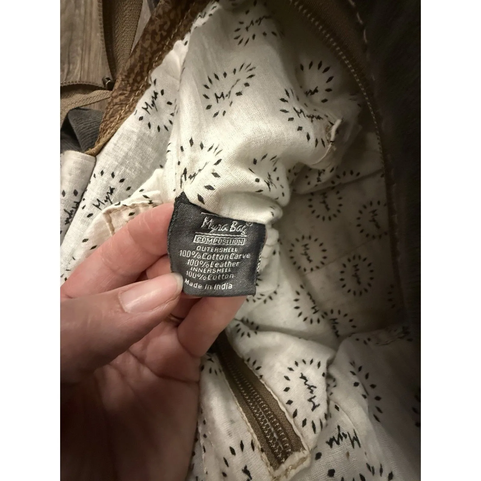 Myra Bag Pivot Print With Adjustable‎ Strap & Zipper Shoulder Bag - Image 7