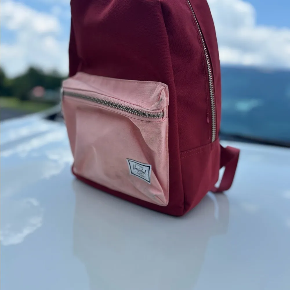 Herschel Red and Pink Backpack mini - Image 3