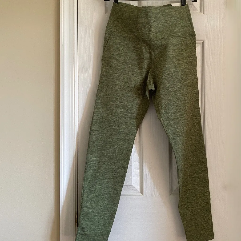 OFFLINE BY AERIE The Hugger Legging in Dark Green - Size Large L - NWT - Image 2