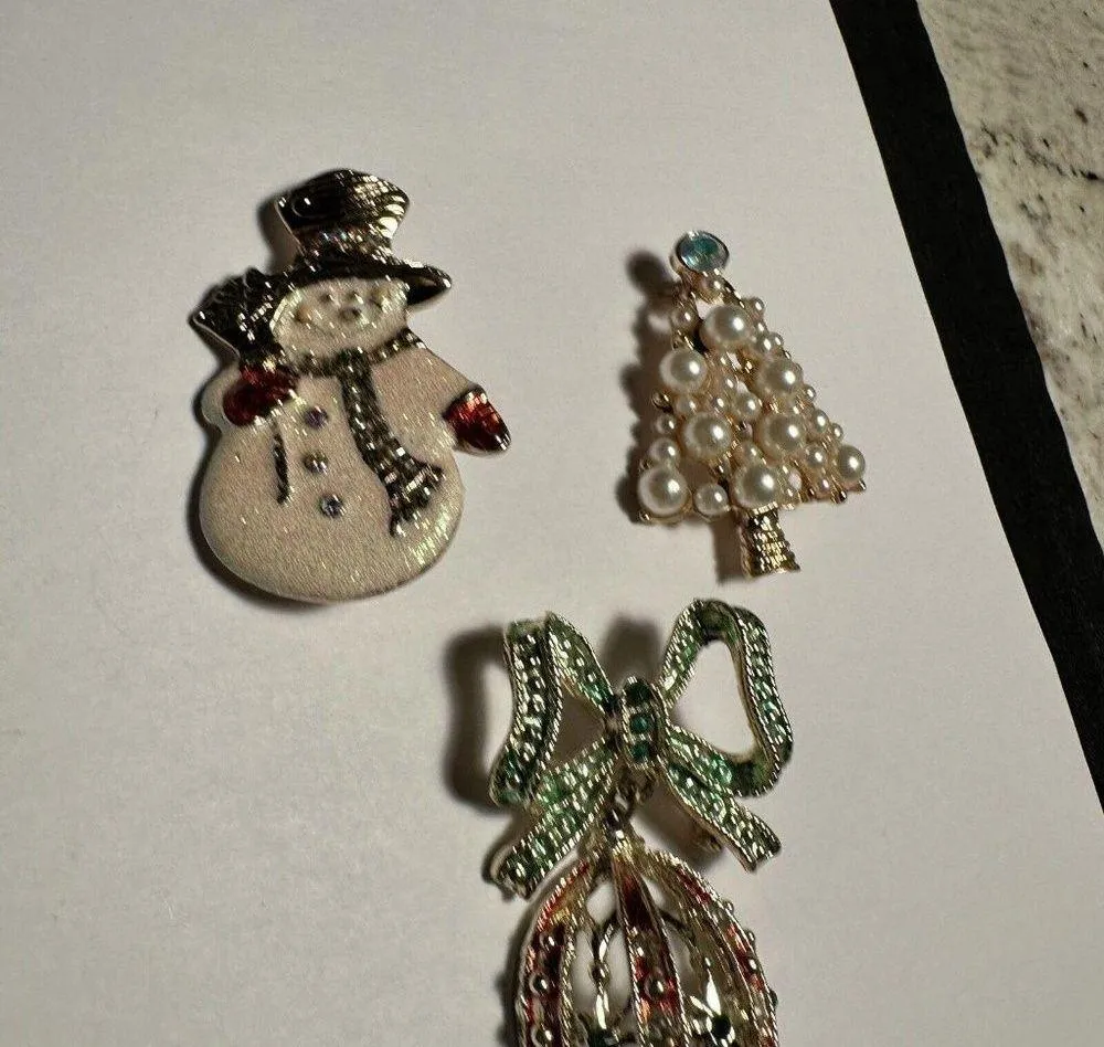 Holiday Brooch Pins Gold Tone Lot Of 3 Christmas Tree Snowman & Ornament - Image 6
