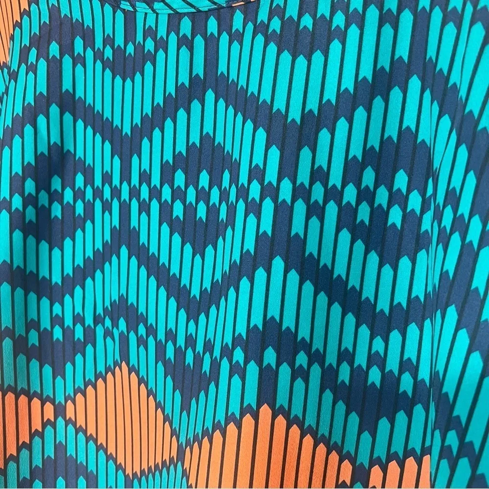 Women’s Geometric Southwestern Silky Blouse Button Back Boxy NEW Sz L Top Boho - Image 9