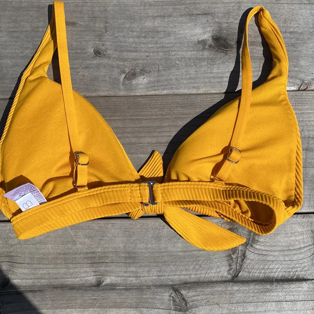 Stunning Yellow/Orange Bikini Top Tie Front great texture Sz M Vibrant Rio Yellow Size M - Image 3