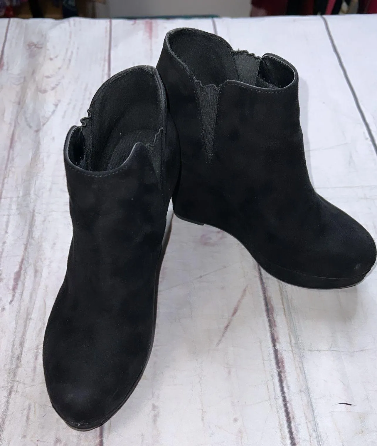 Xhilaration Black Chunky Heels - Image 3