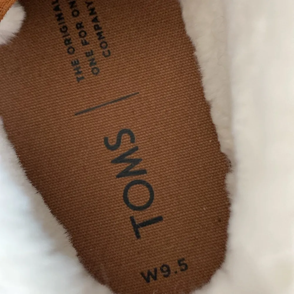 TOMS Bota Desert Boot Red Plaid Faux Fur Lined Ankle Lace Up Bootie Size 9.5 - Image 7