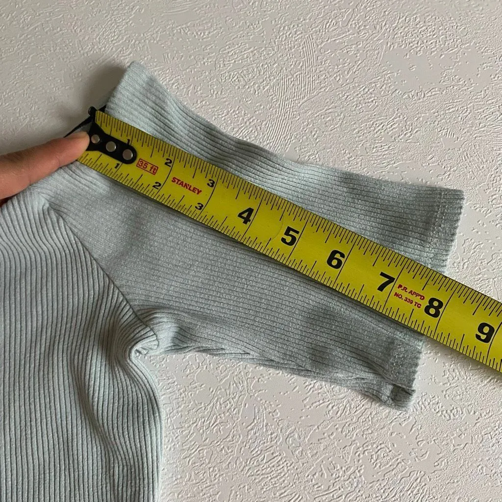 H&M Women’s Large Sage Green Ribbed Off Shoulder Short Sleeve Top - Image 5