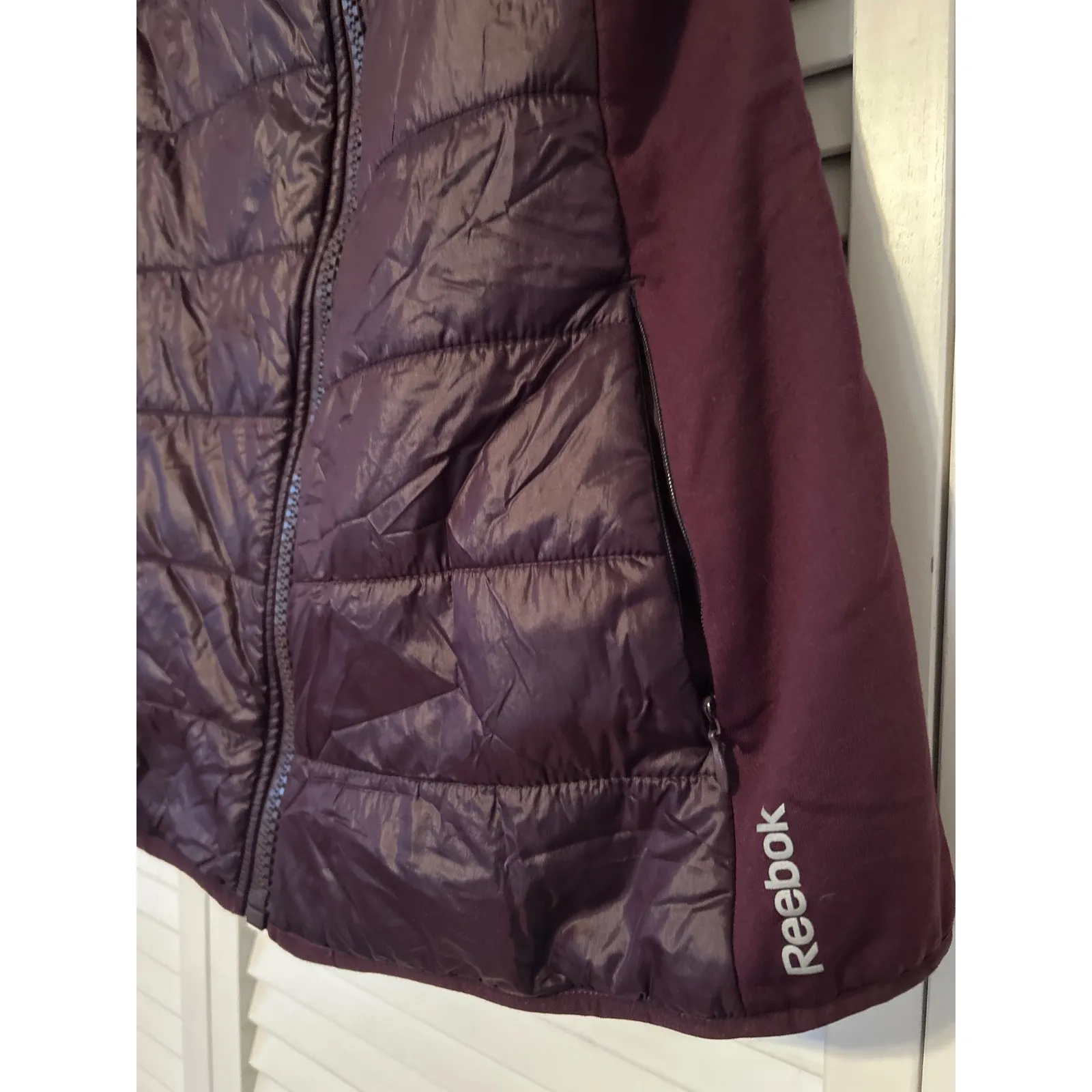 Reebok Quilted Asymmetrical Zip Vest Purple Burgundy Puffer Athletic Size L - Image 3