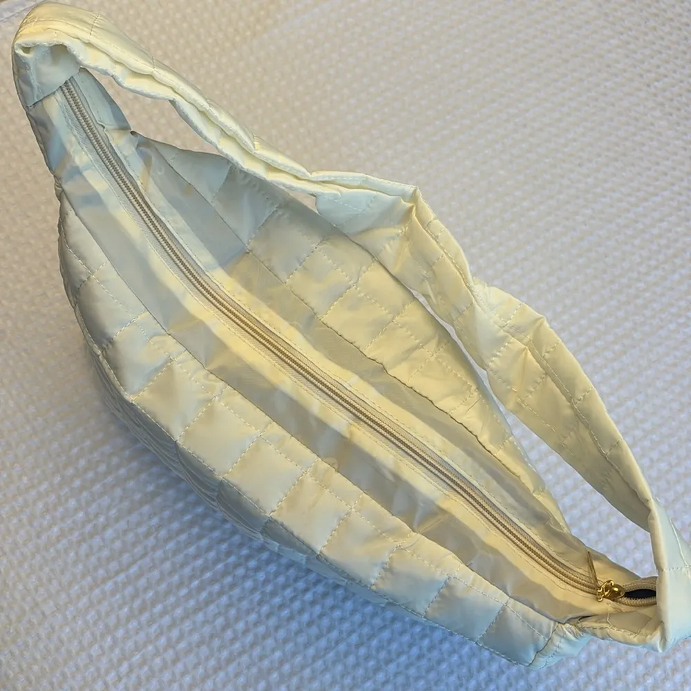 NEW! Ivory Quilted Tote Bag Lightweight Nylon Oversized Active Boho Streetwear White - Image 5