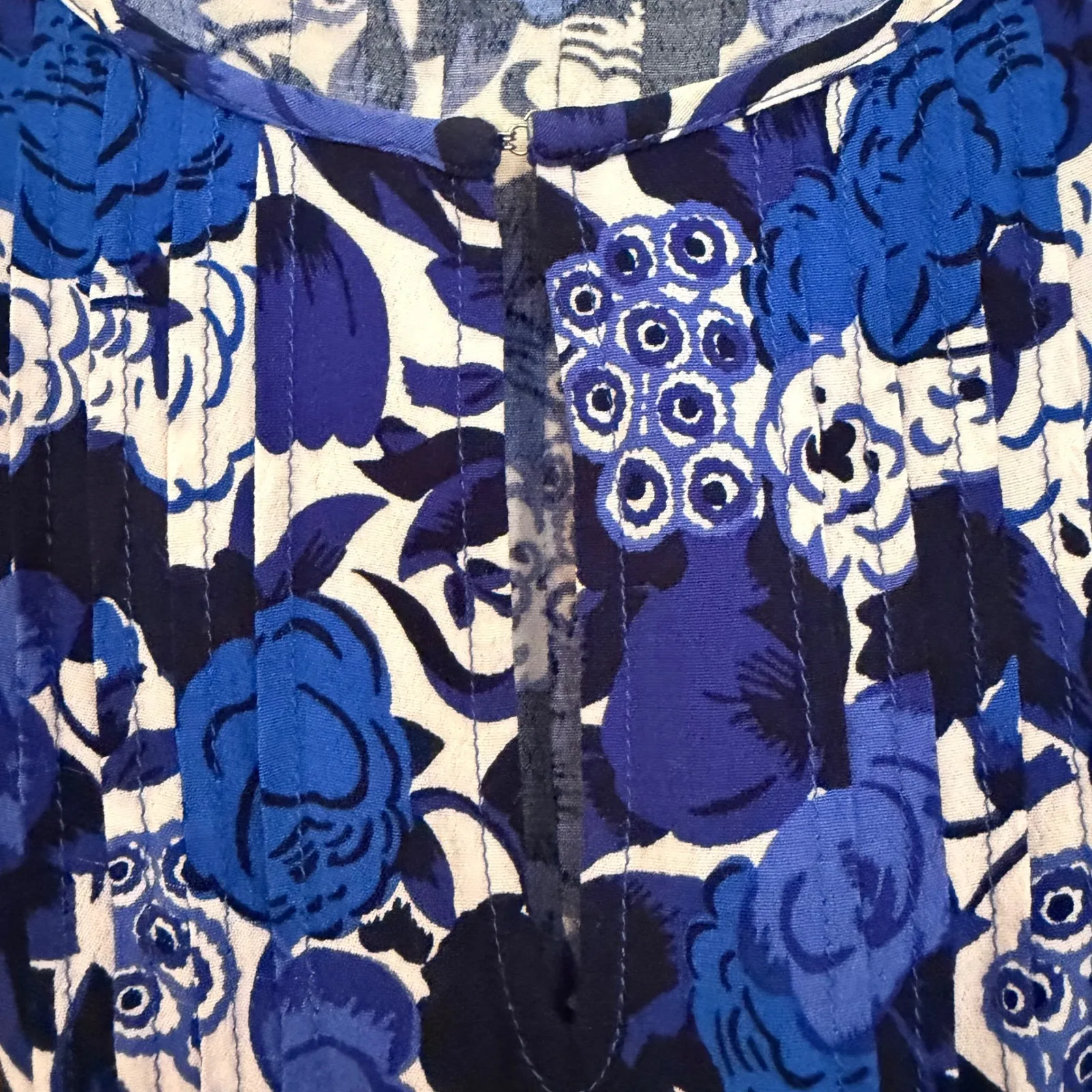 Boden Floral Ruffle Sleeveless Pleated Blouse Women's 6 Blue Career Feminine - Image 6